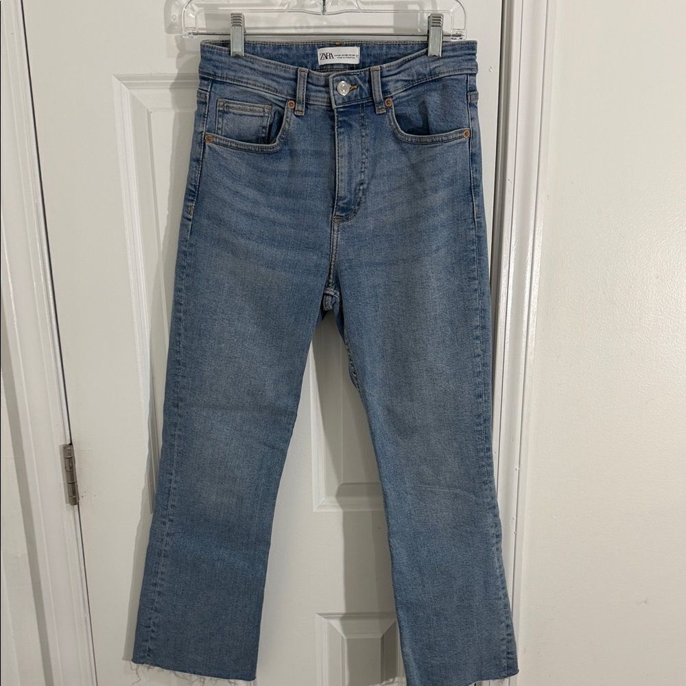 Zara Light Blue Straight-Leg Jeans Size 6